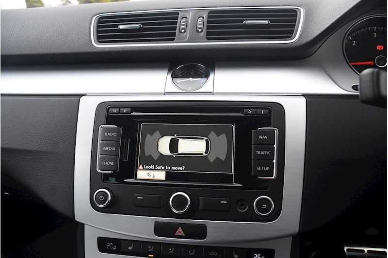 Volkswagen Passat Alltrack Tdi Bluemotion Tech 4Motion Dsg Estate 2.0 Semi Auto Diesel