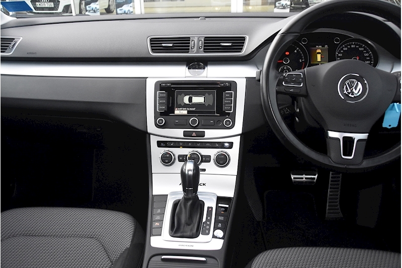 Volkswagen Passat Alltrack Tdi Bluemotion Tech 4Motion Dsg Estate 2.0 Semi Auto Diesel