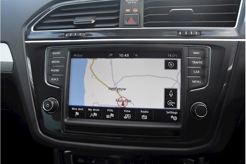 Volkswagen Tiguan SE Navigation 2 5dr SUV DSG Diesel