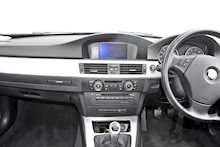 10/10 BMW 320i SE BUSINESS EDITION Petrol 170ps Saloon 6 speed manual