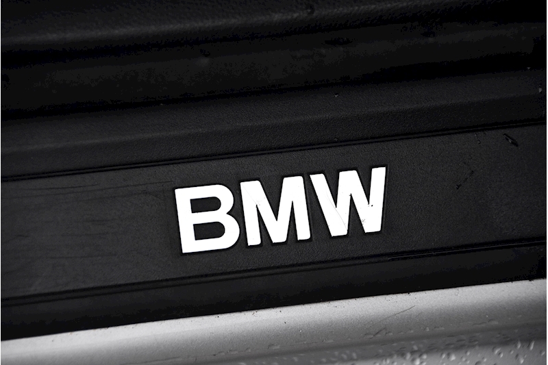 BMW 3 Series 320i SE Business Edition Saloon Saloon 2.0 Manual Petrol