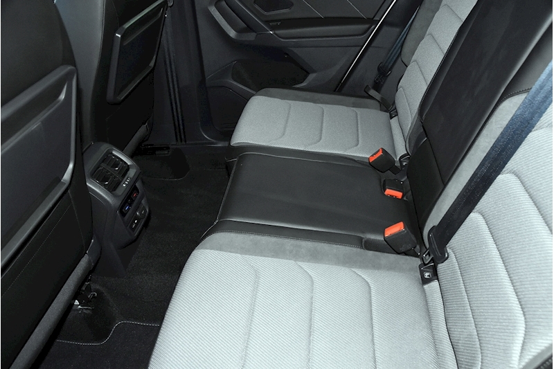 Volkswagen 2.0 TDI R-Line SUV 5dr Diesel DSG 4Motion (s/s) (190 ps)