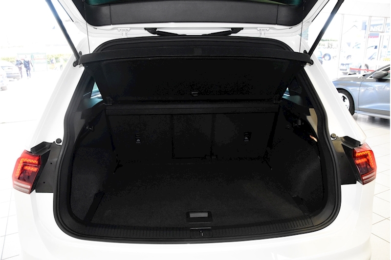 Volkswagen 2.0 TDI R-Line SUV 5dr Diesel DSG 4Motion (s/s) (190 ps)