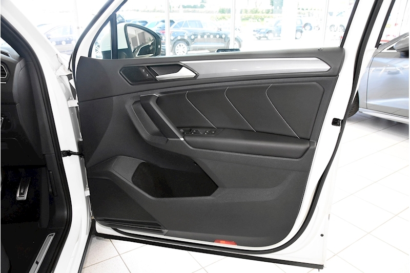 Volkswagen 2.0 TDI R-Line SUV 5dr Diesel DSG 4Motion (s/s) (190 ps)