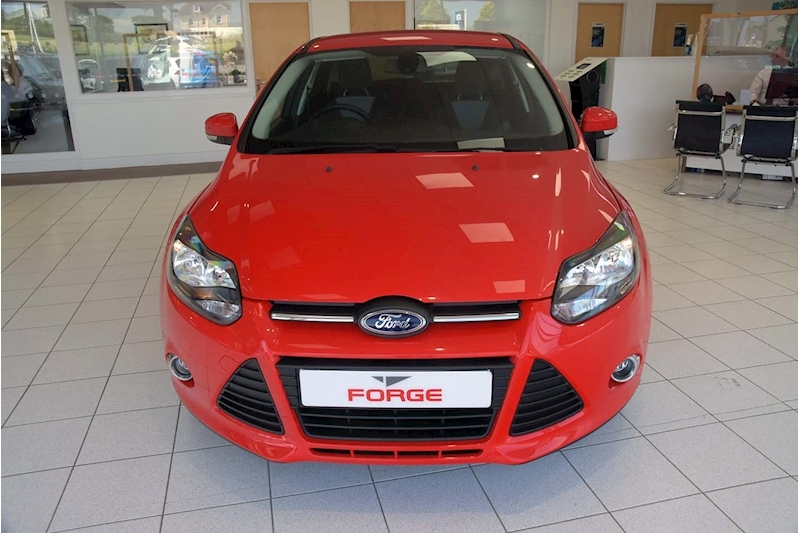 Ford Focus TDCi Zetec Navigator Navigator Hatchback 1.6 Manual Diesel