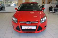 14/64 Ford Focus TDCi Zetec Navigator Navigator Hatchback 1.6 Manual Diesel 5 dr