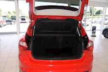 14/64 Ford Focus TDCi Zetec Navigator Navigator Hatchback 1.6 Manual Diesel 5 dr