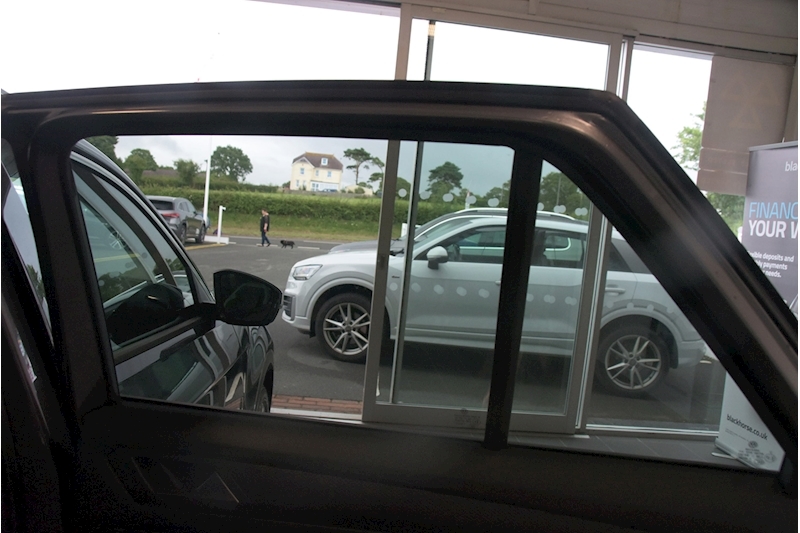 Volkswagen T-Roc TSI SEL4 Motion Automatic Petrol