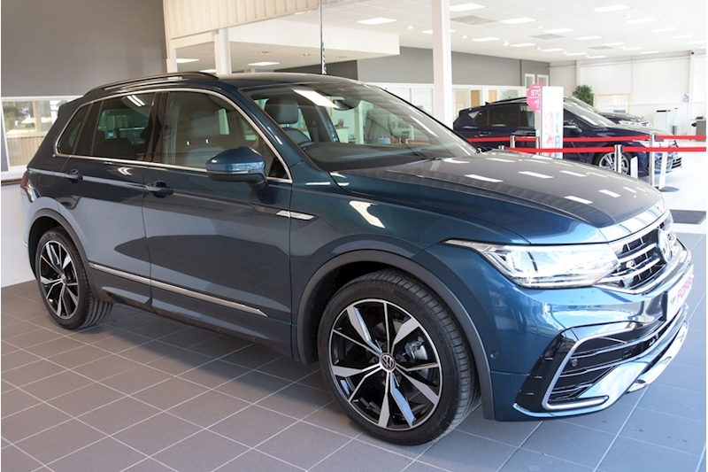 Volkswagen Tiguan R Line 2,0 TDI 150ps 7 speed DSG 2.0 5dr SUV Semi Auto Diesel