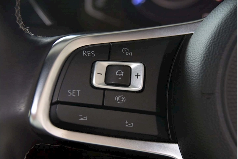 Volkswagen 2.0 TDI R-Line SUV 5dr Diesel DSG 4Motion Euro 6 (s/s) (150 ps)