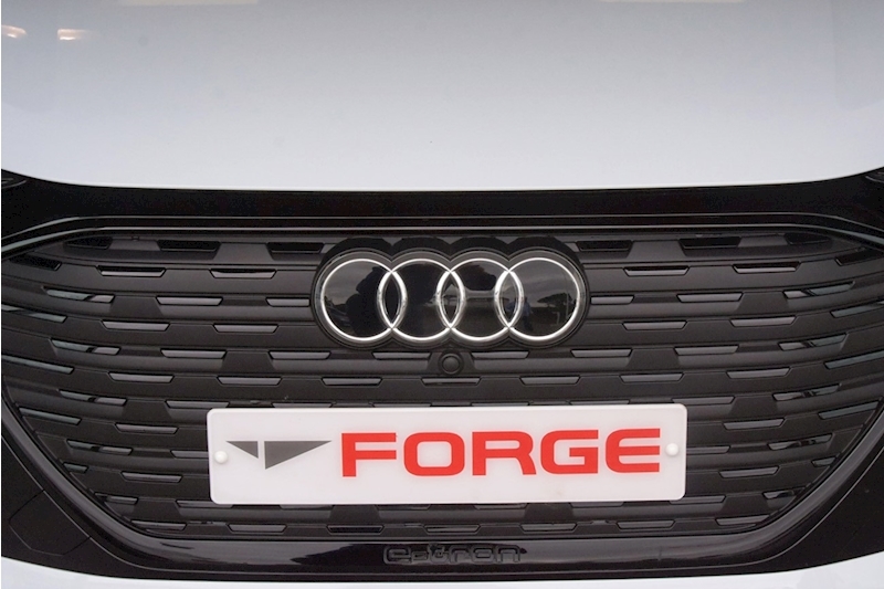 Audi 50 Vorsprung SUV 5dr Electric Auto quattro 82kWh (299 ps)