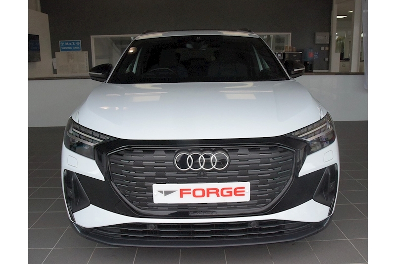 Audi 50 Vorsprung SUV 5dr Electric Auto quattro 82kWh (299 ps)