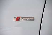 22/22 Audi Q4 e-tron Vorsprung