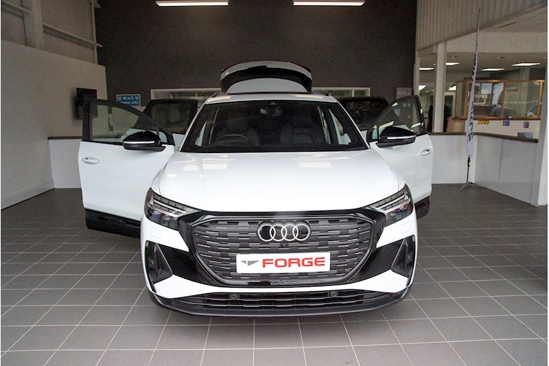 Audi 50 Vorsprung SUV 5dr Electric Auto quattro 82kWh (299 ps)