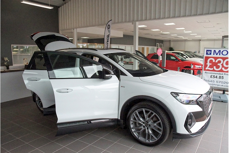 Audi 50 Vorsprung SUV 5dr Electric Auto quattro 82kWh (299 ps)