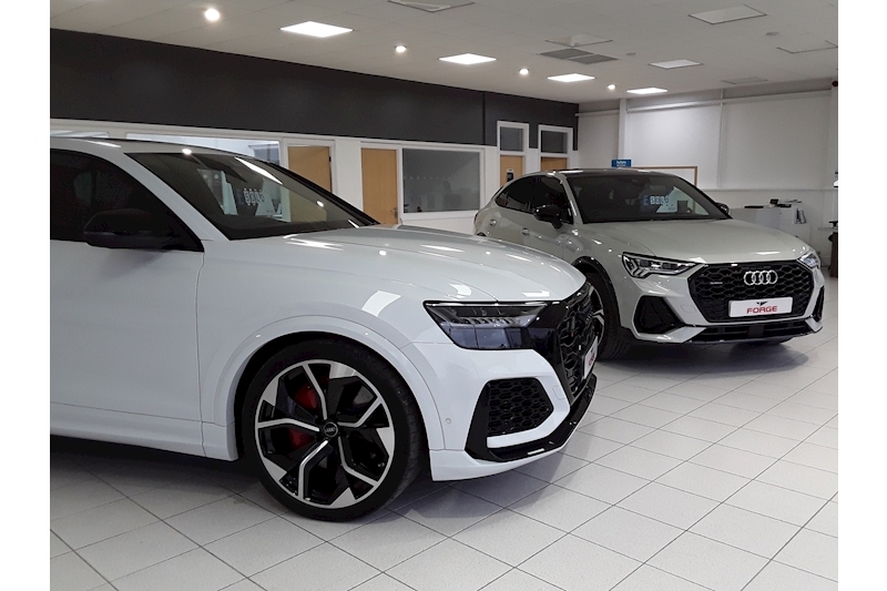Audi 50 Vorsprung SUV 5dr Electric Auto quattro 82kWh (299 ps)