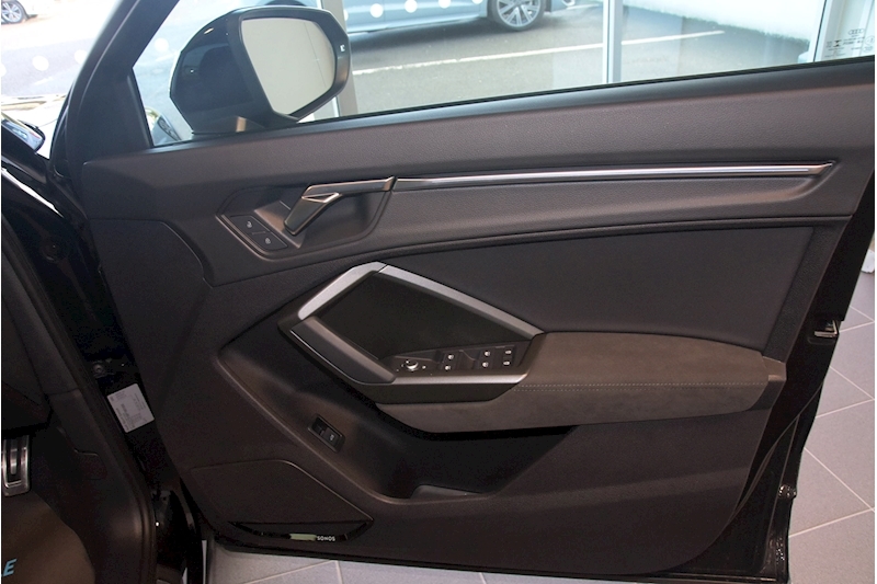 Audi RS Sport Edition S Tronic 400PS 2.5 5dr Petrol SUV