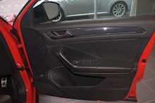 19/19 Volkswagen T-Roc 1.5 TSI EVO R-Line