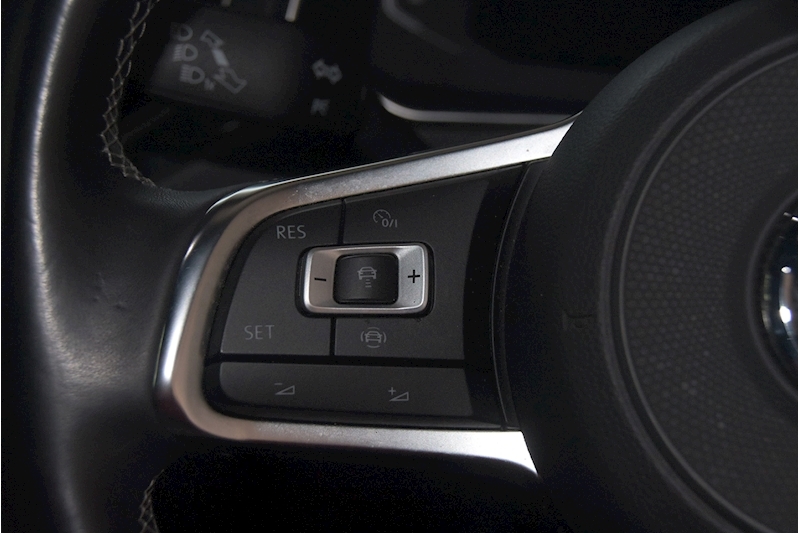 Volkswagen TSI EVO R-Line SUV 1.5 Manual Petrol