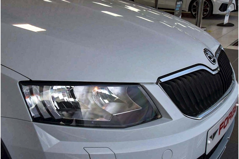 SKODA 2.0 TDI Scout Estate 5dr Diesel Manual 4WD Euro 6 (s/s) (150 ps)