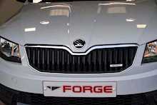 15/15 SKODA Octavia TDI Scout Estate 5dr Diesel