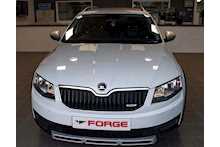 15/15 SKODA Octavia TDI Scout Estate 5dr Diesel