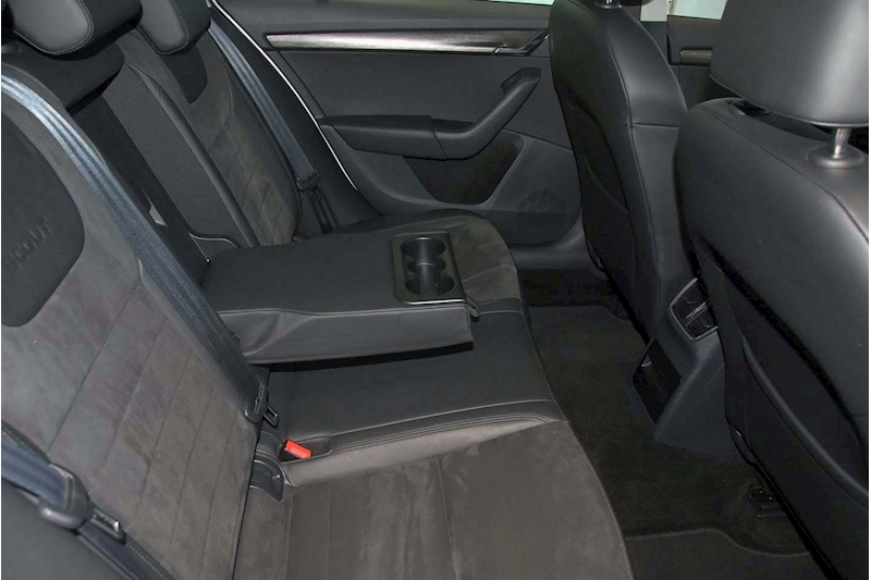 SKODA 2.0 TDI Scout Estate 5dr Diesel Manual 4WD Euro 6 (s/s) (150 ps)