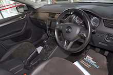 15/15 SKODA Octavia TDI Scout Estate 5dr Diesel