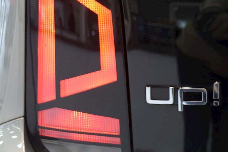 Volkswagen 1.0 High up! Hatchback 5dr Petrol Manual Euro 6 (s/s) (75 ps)