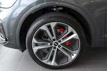 22/72 Audi Q5 2.0 TDI 40 Edition 1 SUV 5dr Diesel S Tronic quattro Euro 6 (s/s) (204 ps)