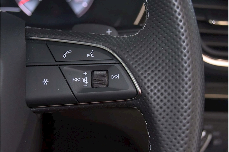 Audi 2.0 TDI 40 Edition 1 SUV 5dr Diesel S Tronic quattro Euro 6 (s/s) (204 ps)