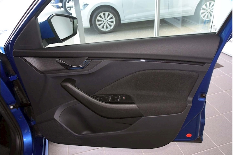 SKODA 1.0 TSI SE SUV 5dr Petrol Manual Euro 6 (s/s) (95 ps)