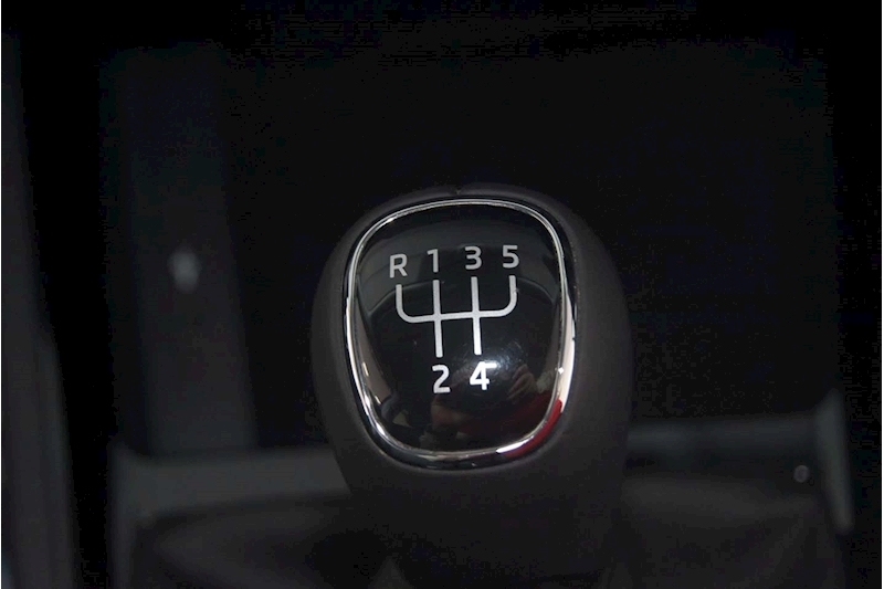 SKODA 1.0 TSI SE SUV 5dr Petrol Manual Euro 6 (s/s) (95 ps)