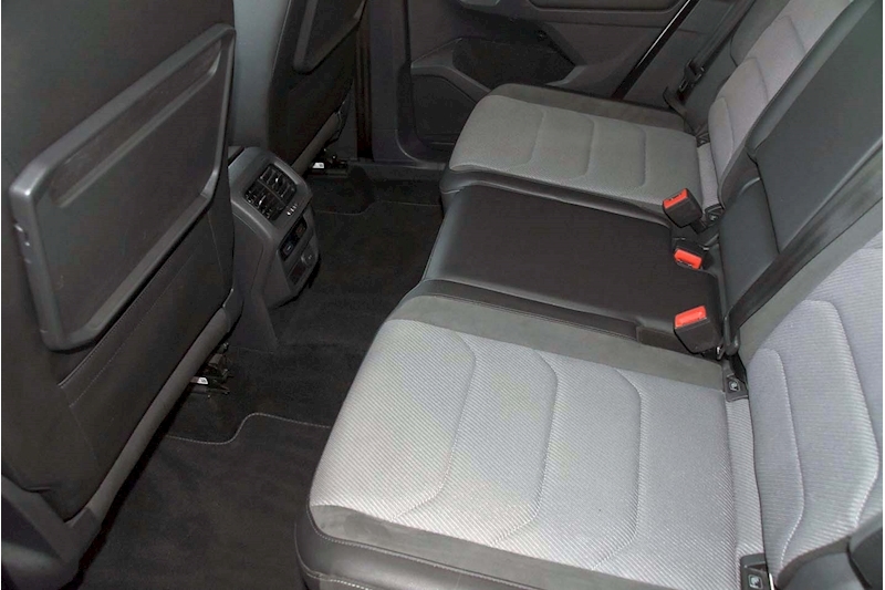 Volkswagen 2.0 TDI R-Line SUV 5dr Diesel DSG 4Motion Euro 6 (s/s) (150 ps)