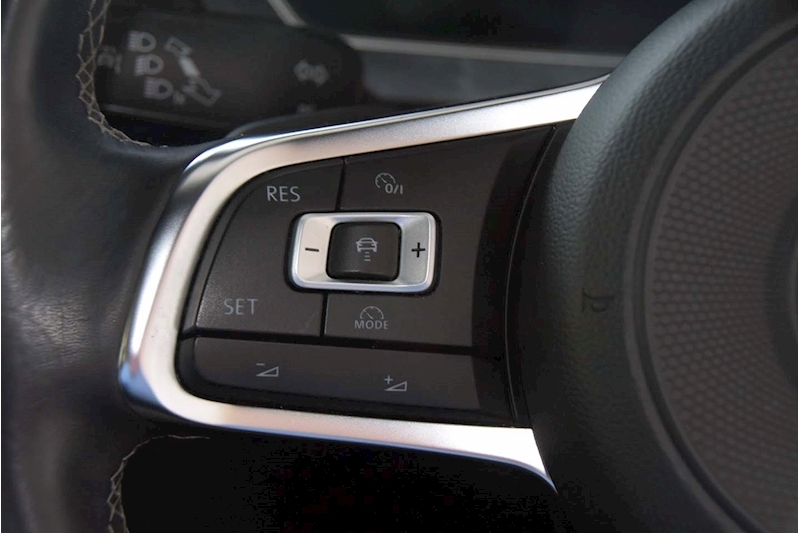 Volkswagen 2.0 TDI R-Line SUV 5dr Diesel DSG 4Motion Euro 6 (s/s) (150 ps)