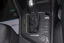 17/67 Volkswagen Tiguan 2.0 TDI R-Line SUV 5dr Diesel DSG 4Motion (150 ps)