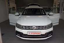 17/67 Volkswagen Tiguan 2.0 TDI R-Line SUV 5dr Diesel DSG 4Motion (150 ps)