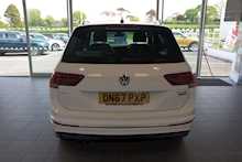 17/67 Volkswagen Tiguan 2.0 TDI R-Line SUV 5dr Diesel DSG 4Motion (150 ps)