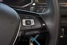 18/18 Volkswagen T-Roc TSI SEL SUV 2.0 4MOTION Automatic Petrol