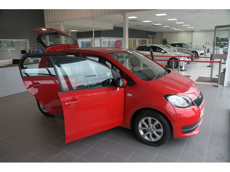 SKODA 1.0 MPI GreenTech SE Hatchback 5dr Petrol Manual Euro 6 (s/s) (60 ps)
