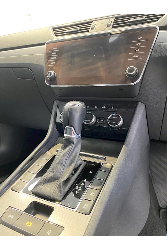 Skoda 2.0 TDI SE L Estate 5dr Diesel DSG Euro 6 (s/s) (150 ps)