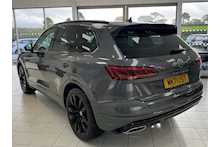 21/71 Volkswagen Touareg 3.0 TDI V6 282 Black Edition