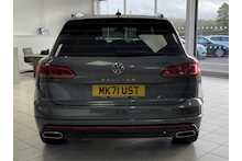 21/71 Volkswagen Touareg 3.0 TDI V6 282 Black Edition