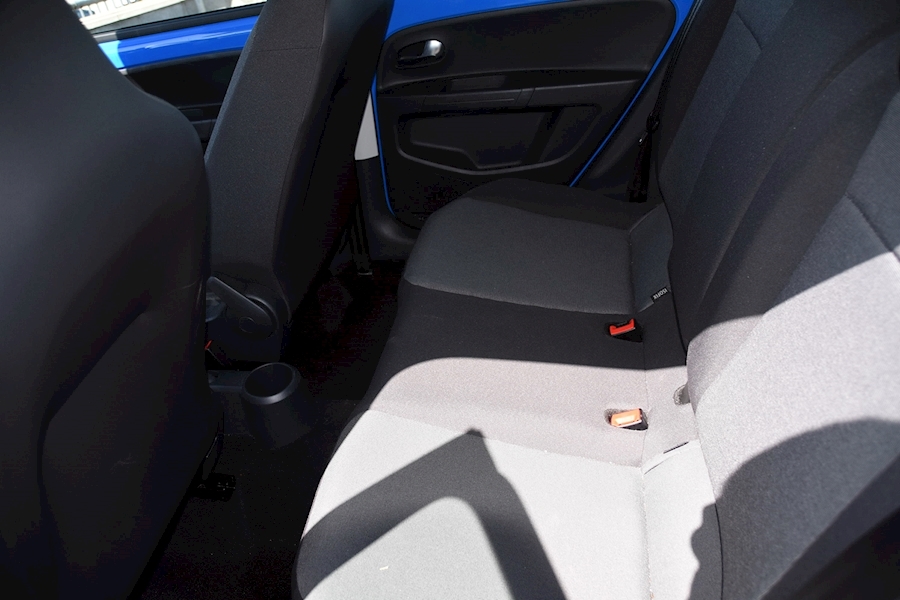 Volkswagen Up Move Up Hatchback 1.0 Manual Petrol