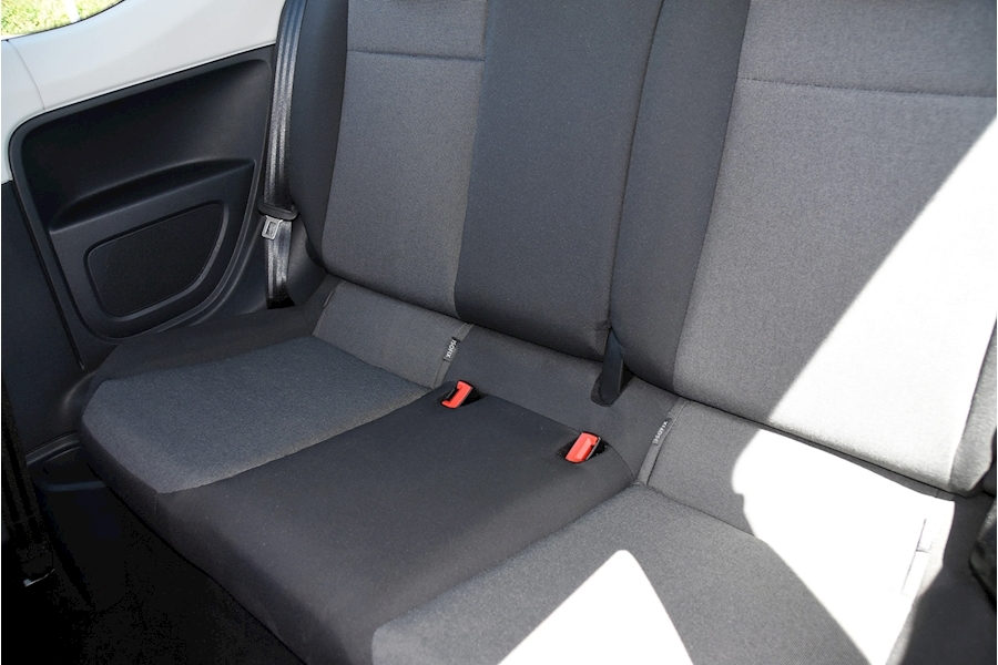 Volkswagen Up Move Up Hatchback 1.0 Manual Petrol