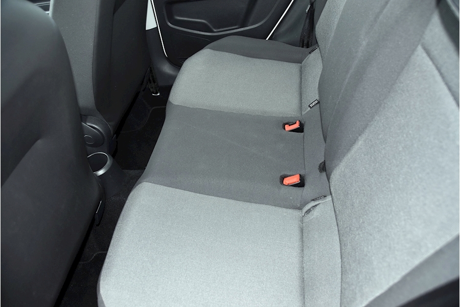 Volkswagen Up Move Up Hatchback 1.0 Manual Petrol