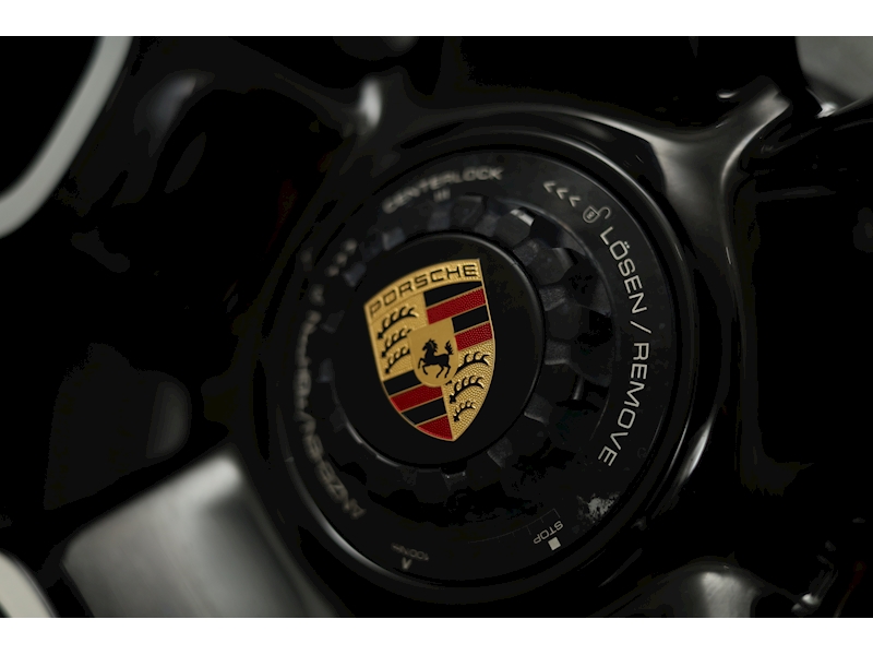 Porsche 911 T 992 Turbo S - U400056522