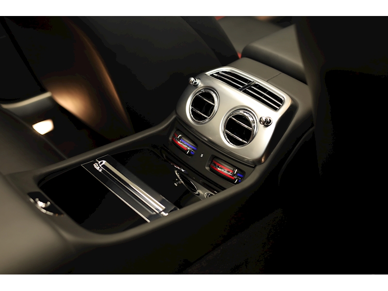 Rolls-Royce Dawn V12 - U400056825