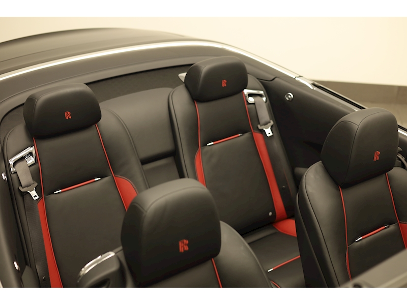 Rolls-Royce Dawn V12 - U400056825