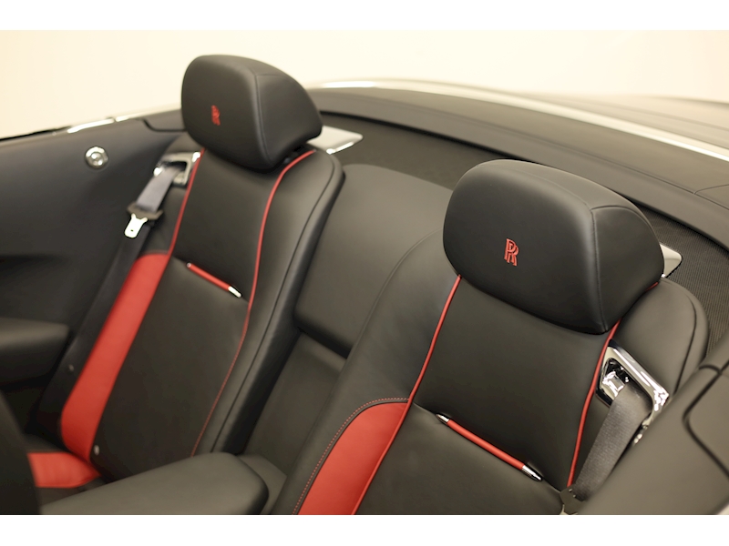 Rolls-Royce Dawn V12 - U400056825